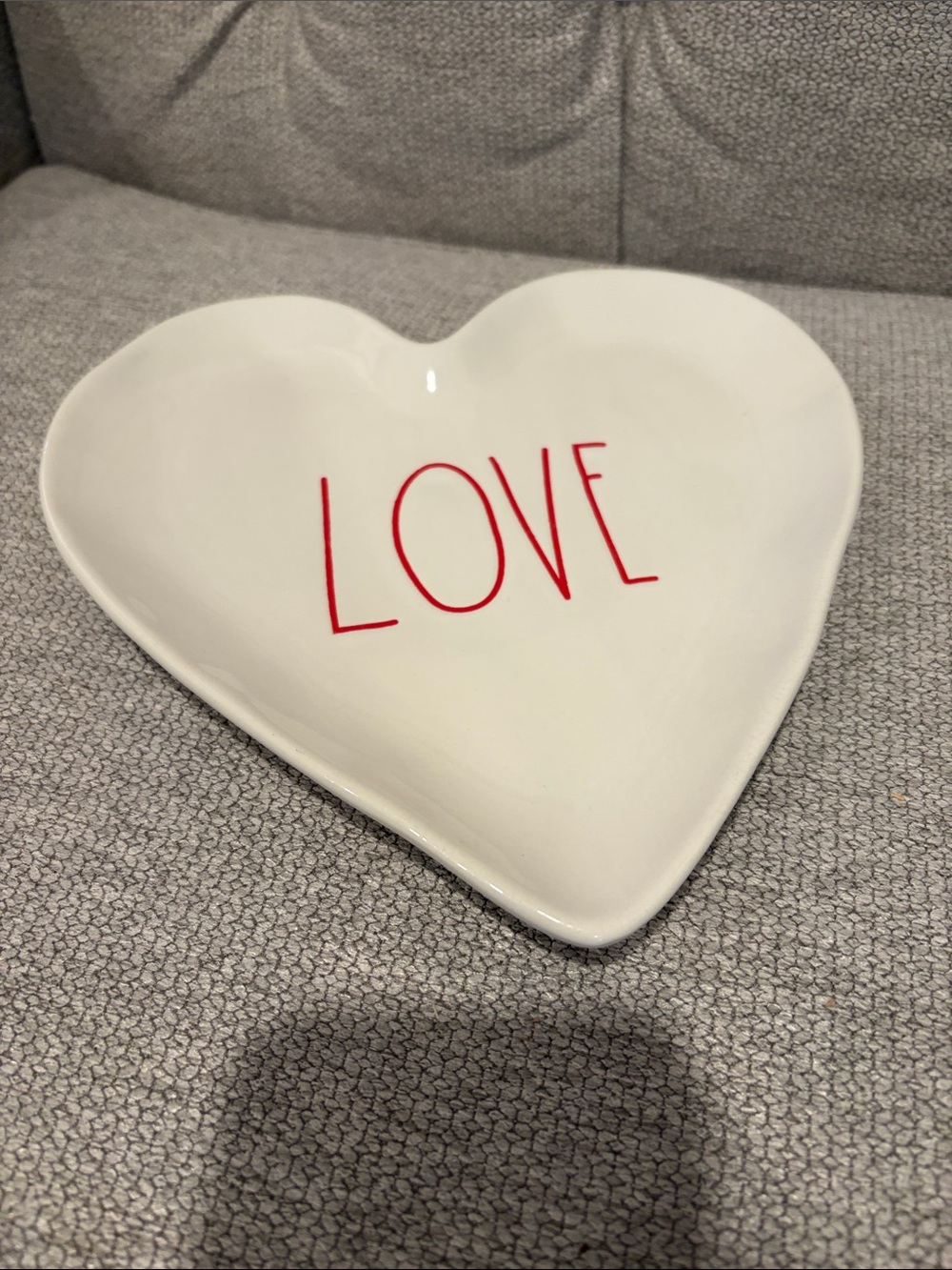 Rae Dunn LOVE Trinket Dish Tray - NWOT!!     home decor jewelry storage dishes